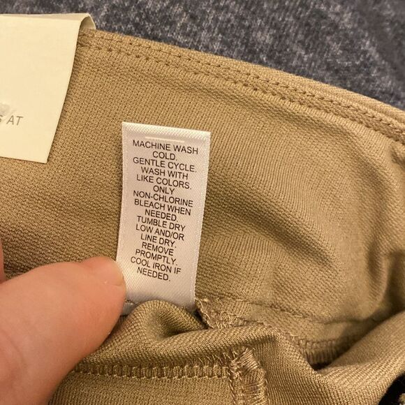 EST 1946 Women Pants - Picture 9 of 9